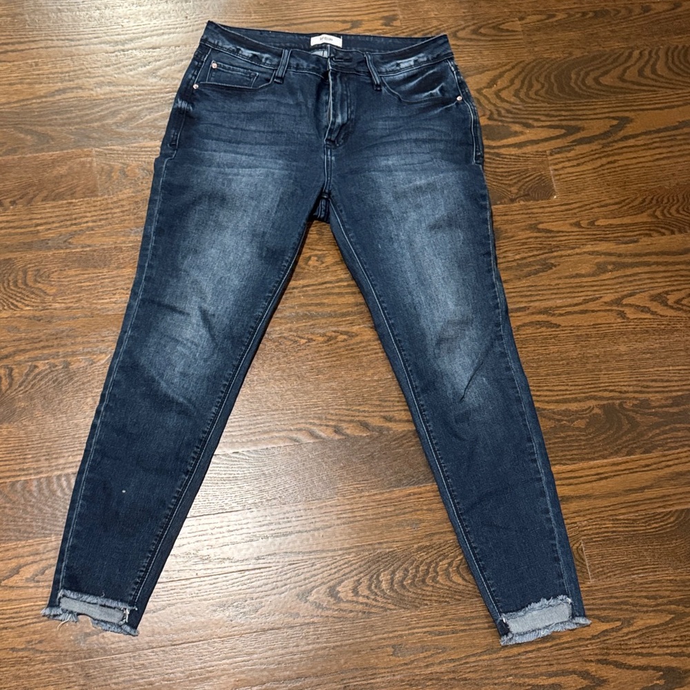 Kensie Dark Wash Skinny Jeans